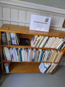 Elisabeth's book shelf